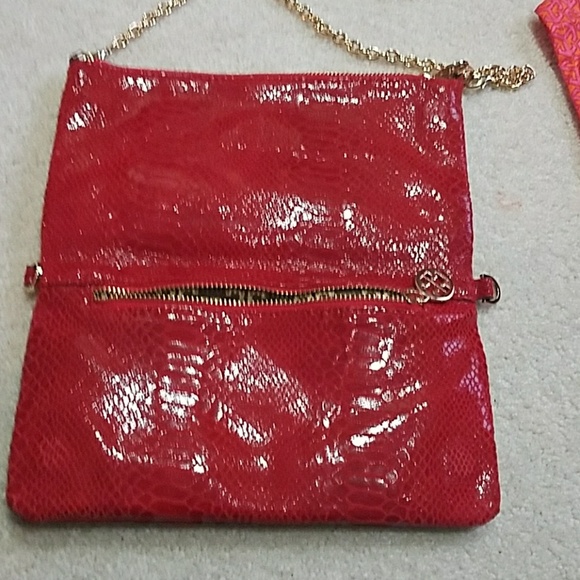 Tory Burch Bag/ clutch no bundles on this item - Picture 2 of 8